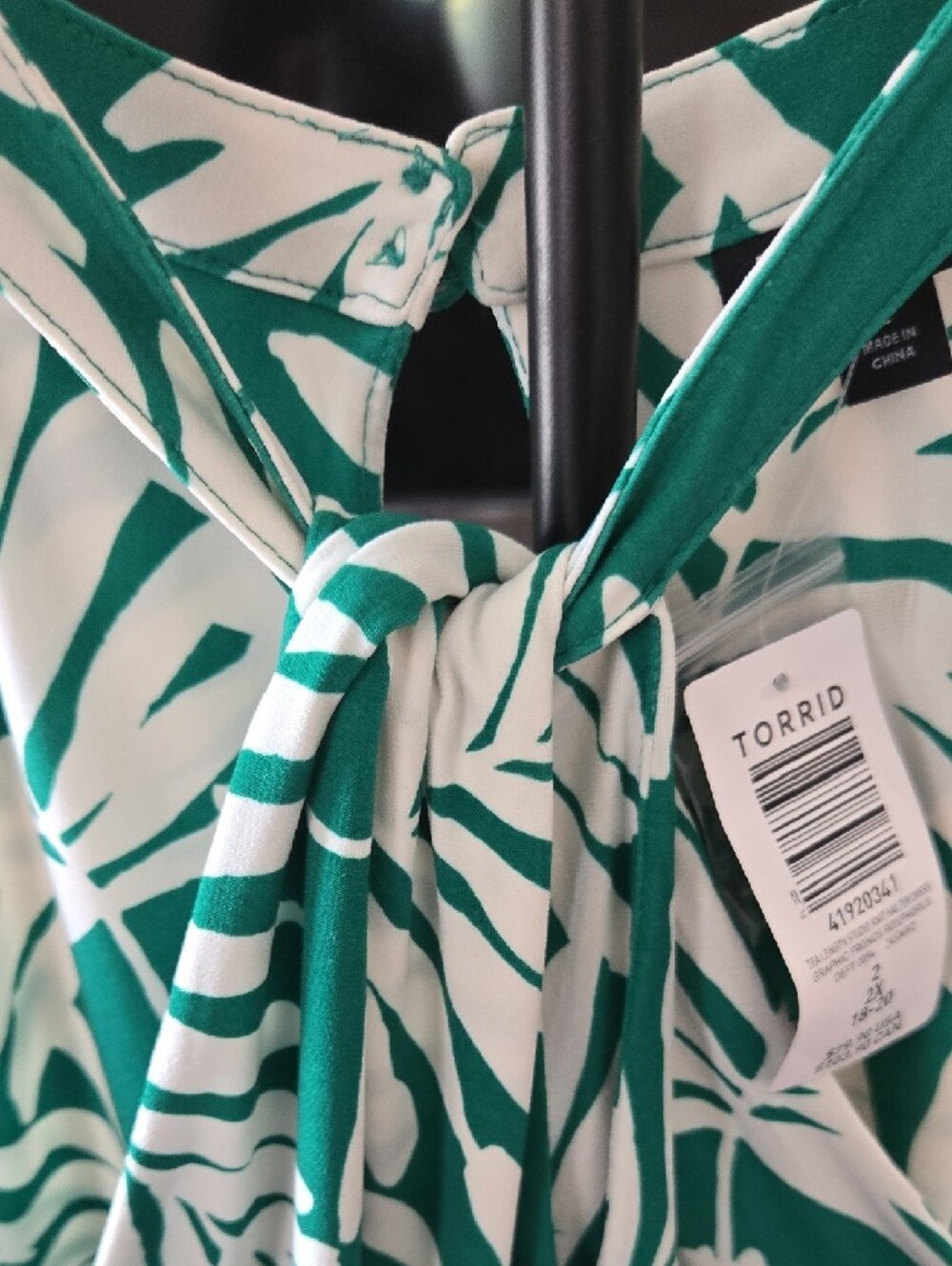 NWT-Torrid Green & White Tropical Halter Maxi Dress - Picture 4 of 7